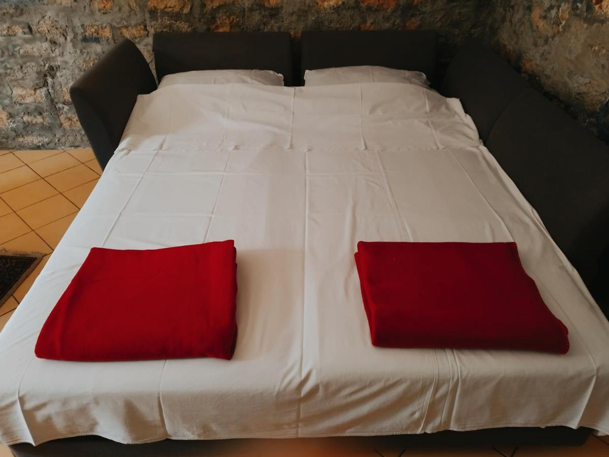 Appartement In Einem Dalmatischen Haus In Novigrad-Dalmatien Neben Zadar Novigrad  المظهر الخارجي الصورة
